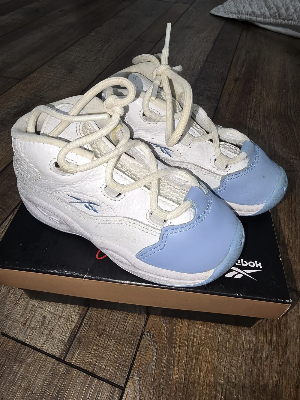 Reebok Kids White & Light Blue Leather Sneakers